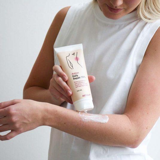 Astion Fedtcreme 70 % — Daglig fugtpleje ved eksem og kløe - Image 3